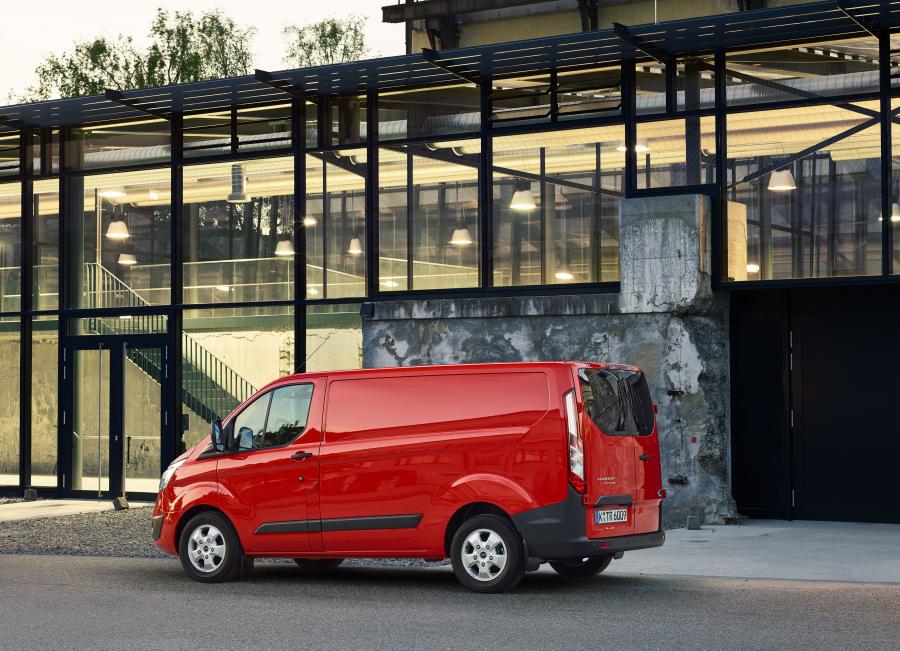  Ford Transit Custom EcoBlue 2016 года  (фото 13 из 16)